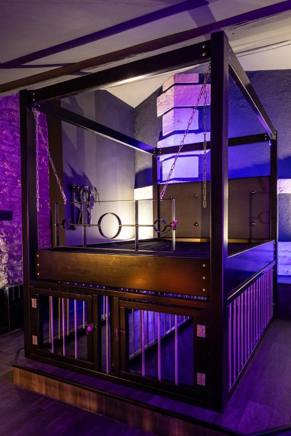 Cherie Cherry - Romantic And Bdsm House Briey Екстер'єр фото